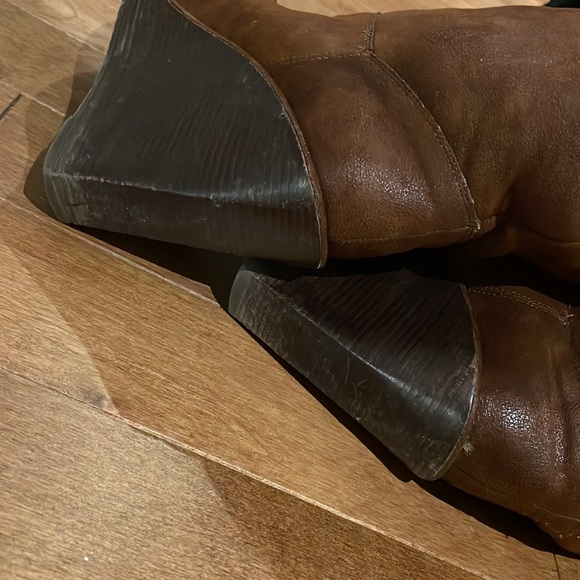 Michael Kors brown boots - Picture 5 of 6